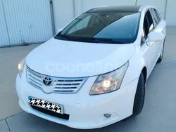 Blanco Usado 2012 Toyota Avensis Executive Familiar | 5750 € (Precio justo)