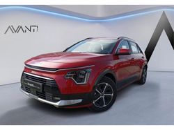 Rojo Usado 2024 Kia Niro SUV | 27.990 € (Un poco caro)
