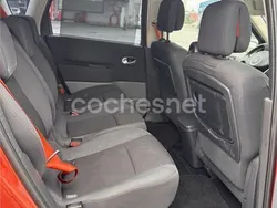 Granate Usado 2008 Renault Scénic II Monovolumen | 3300 € (Precio justo)