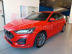 Rojo Nuevo 2025 Ford Focus ST-Line Berlina | 24.995 € (Precio justo)