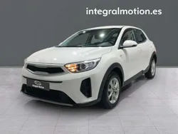 Blanco Usado 2023 Kia Stonic SUV | 15.990 € (Precio justo)