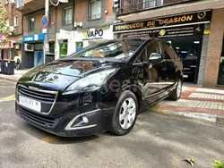 Negro Usado 2015 Peugeot 5008 Active Monovolumen | 7499 € (Precio justo)