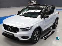 Gris / plata Usado 2021 Volvo XC40 R-Design SUV | 26.780 € (Precio justo)