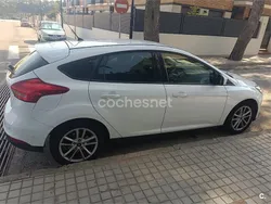 Blanco Usado 2016 Ford Focus Trend Berlina | 9500 € (Precio justo)