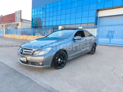Gris / plata Usado 2010 Mercedes E250 Coupe | 12.500 € (Buen precio)