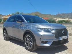 Gris / plata Usado 2020 DS Automobiles DS7 Crossback Be Chic SUV | 16.999 € (Precio justo)