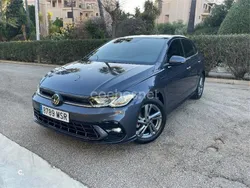 Gris / plata Usado 2024 VW Polo R-line Berlina | 22.375 € (Precio justo)