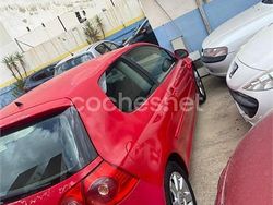 Rojo Usado 2006 VW Golf V Highline Berlina | 2499 € (Precio justo)