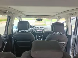 Gris / plata Usado 2019 VW Touran Advance Monovolumen | 15.490 € (Precio justo)