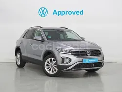Gris plata Usado 2024 VW T-Roc Life SUV | 27.390 € (Precio justo)