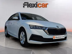 Blanco Usado 2021 Skoda Octavia Familiar | 18.290 € (Precio justo)