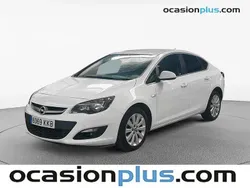 Blanco Usado 2018 Opel Astra Elegance Berlina | 9956 € (Precio justo)