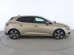 Amarillo Usado 2016 Renault Mégane III Zen Utilitario | 11.799 € (Precio justo)
