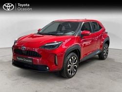 Rojo Usado 2024 Toyota Yaris Hybrid Active SUV | 25.995 € (Precio justo)