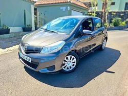 Beige Usado 2013 Toyota Yaris SoHo Berlina | 10.990 € (Precio justo)