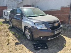 Gris / plata Usado 2011 Chevrolet Orlando LTZ Monovolumen | 3500 €