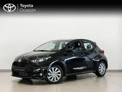 Negro Usado 2024 Toyota Yaris Hybrid Active Berlina | 23.250 € (Precio justo)
