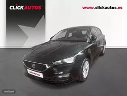 Rojo Usado 2024 Seat Leon Style Berlina | 20.800 € (Precio justo)