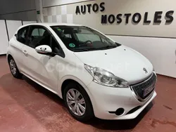 Blanco Usado 2012 Peugeot 208 Allure Utilitario | 6995 € (Precio justo)