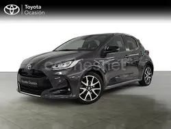 Gris / plata Usado 2021 Toyota Yaris Hybrid Style Berlina | 18.490 € (Precio justo)