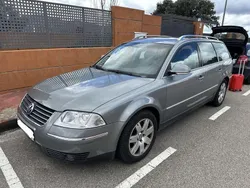 Gris Usado 2004 VW Passat Highline Familiar | 4750 € (Caro)