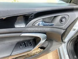 Gris / plata Usado 2012 Opel Insignia Selective Berlina | 4900 €