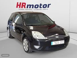 Negro Usado 2004 Ford Fiesta Trend Utilitario | 2940 € (Un poco caro)