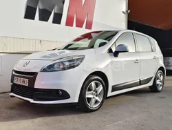 Blanco Usado 2014 Renault Scénic III Expression Monovolumen | 5900 € (Buen precio)