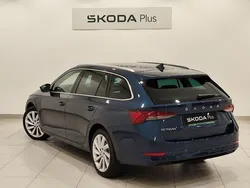 Azul Usado 2024 Skoda Octavia Style Familiar | 34.500 € (Precio justo)