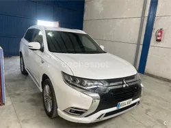 Blanco Usado 2019 Mitsubishi Outlander P-HEV SUV | 16.900 € (Precio justo)