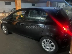 Negro Usado 2009 Opel Corsa Cosmo Berlina | 3900 € (Buen precio)