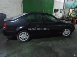 Negro Usado 2000 VW Bora Highline Berlina | 2800 €