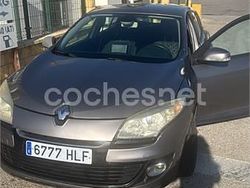 Gris / plata Usado 2012 Renault Mégane Authentique Berlina | 6000 € (Precio justo)
