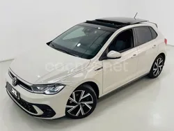 Gris / plata Usado 2023 VW Polo R-line Berlina | 22.900 € (Caro)