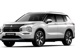 Blanco Nuevo 2025 Mitsubishi Outlander P-HEV Motion | 48.995 € (Un poco caro)