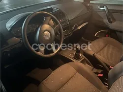 Gris / plata Usado 2002 VW Polo Highline Berlina | 3800 € (Caro)