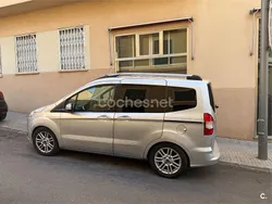 Gris / plata Usado 2014 Ford Tourneo Courier Titanium Monovolumen | 9800 € (Buen precio)