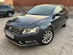 Gris / plata Usado 2014 VW Passat Highline Berlina | 12.500 € (Precio justo)