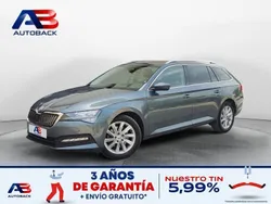 Gris Usado 2021 Skoda Superb Ambition Familiar | 21.950 € (Precio justo)