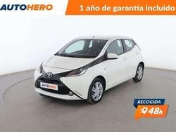Blanco Usado 2016 Toyota Aygo X-play Utilitario | 8599 € (Precio justo)