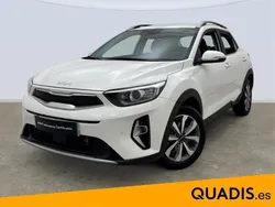 Clear white (ud) Usado 2023 Kia Stonic SUV | 19.295 € (Precio justo)