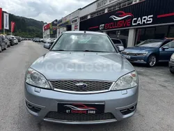 Gris / plata Usado 2006 Ford Mondeo Ghia Berlina | 4990 € (Precio justo)