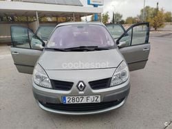 Gris / plata Usado 2007 Renault Scénic II Dynamique Monovolumen | 3700 € (Precio justo)