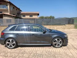Gris / plata Usado 2017 Audi A3 Sportback S-Line Berlina | 21.500 € (Caro)