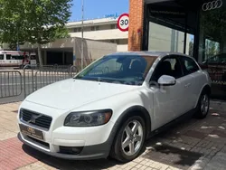 Blanco Usado 2010 Volvo C30 Momentum Utilitario | 5590 € (Buen precio)