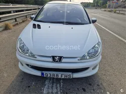 Blanco Usado 2006 Peugeot 206 Berlina | 2500 € (Precio justo)