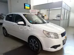 Blanco Usado 2010 Chevrolet Aveo LS Berlina | 5000 € (Precio justo)