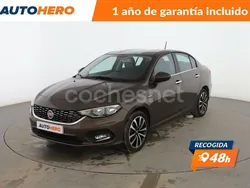 Marrón Usado 2016 Fiat Tipo Lounge Berlina | 8599 € (Precio justo)