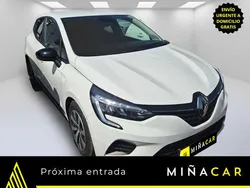 Blanco Usado 2023 Renault Clio V Equilibre | 15.250 € (Precio justo)