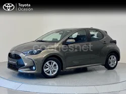 Verde Usado 2024 Toyota Yaris Edition Berlina | 18.500 € (Buen precio)